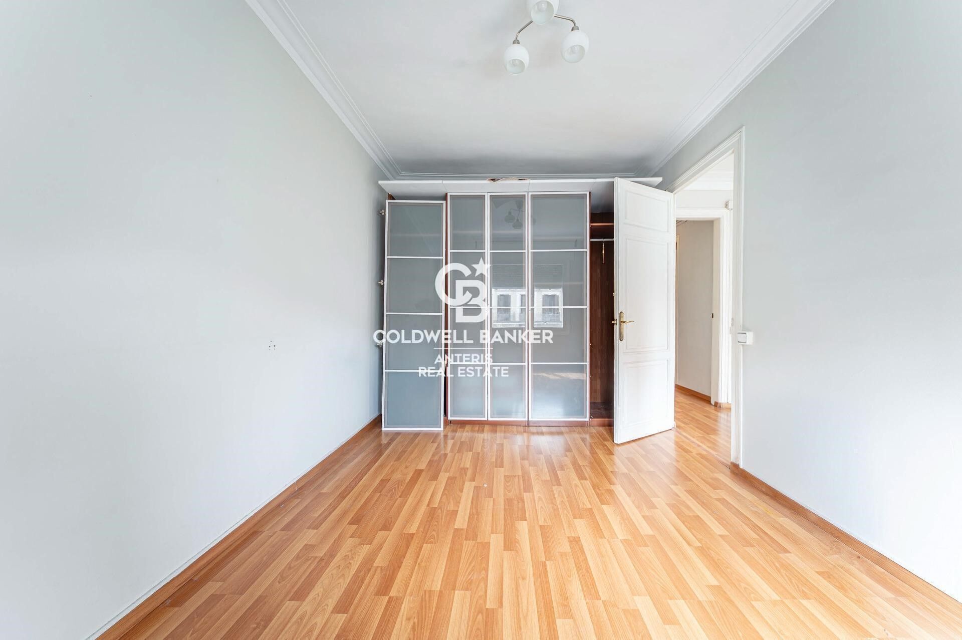 Amplio piso exterior con encanto en 'LAntiga Esquerra de l'Eixample