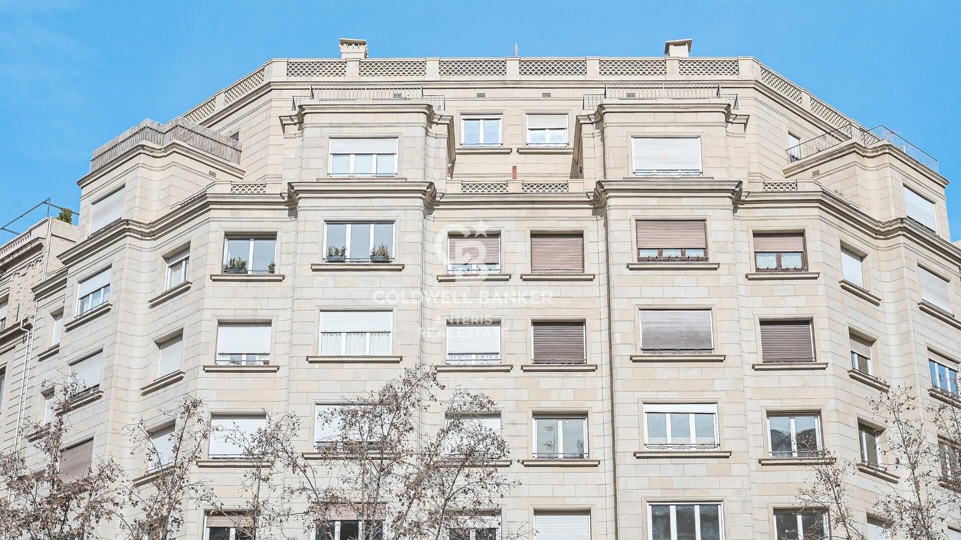 Amplio piso exterior con encanto en 'LAntiga Esquerra de l'Eixample