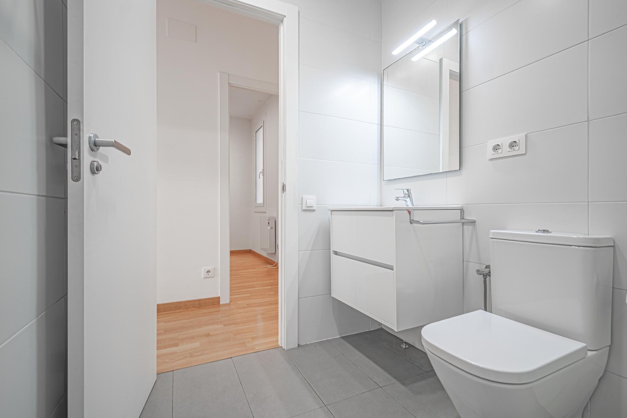 Bright Corner Apartment in L'Antiga Esquerra de l'Eixample