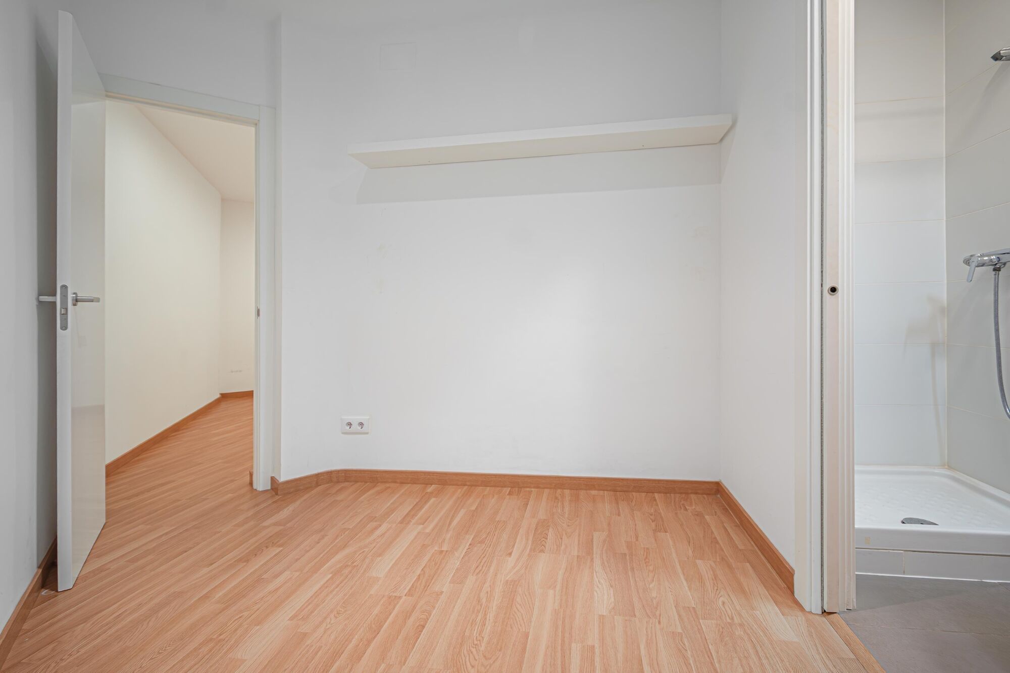 Bright Corner Apartment in L'Antiga Esquerra de l'Eixample