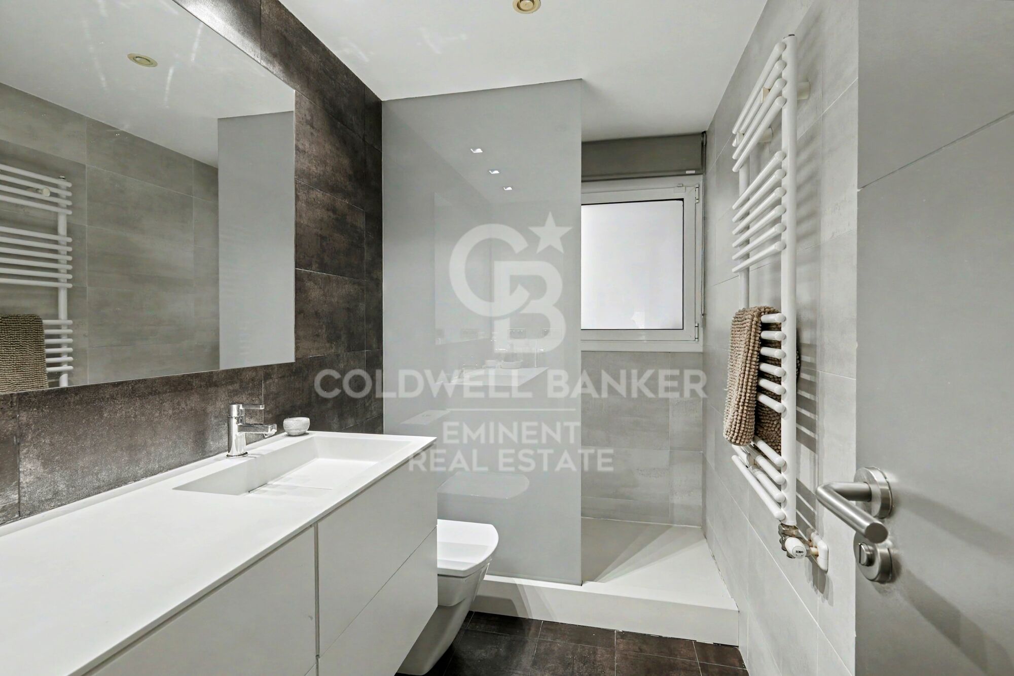 Piso en venta en Finestrelles con piscina