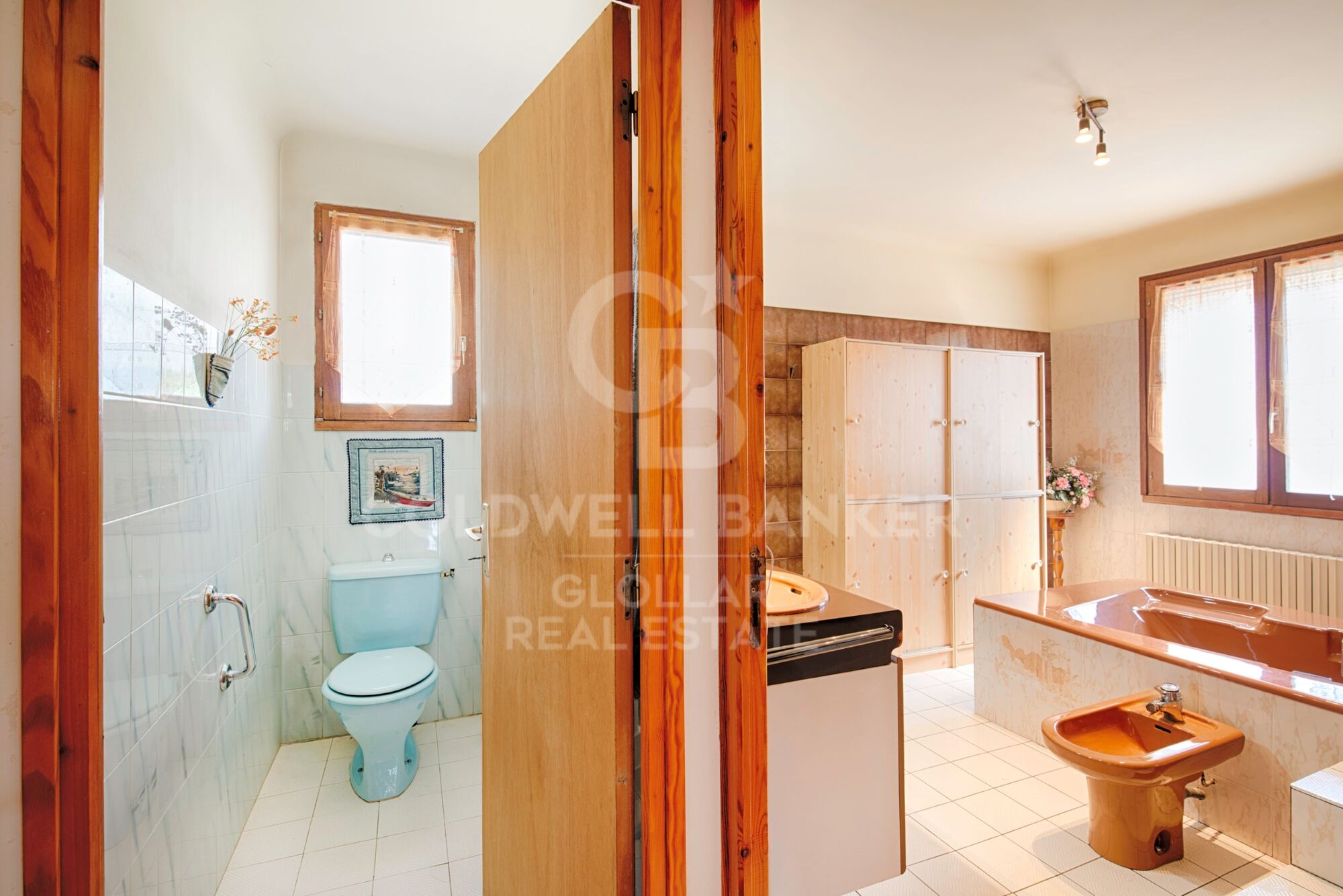 House 6 Bedrooms Sale Osséja
