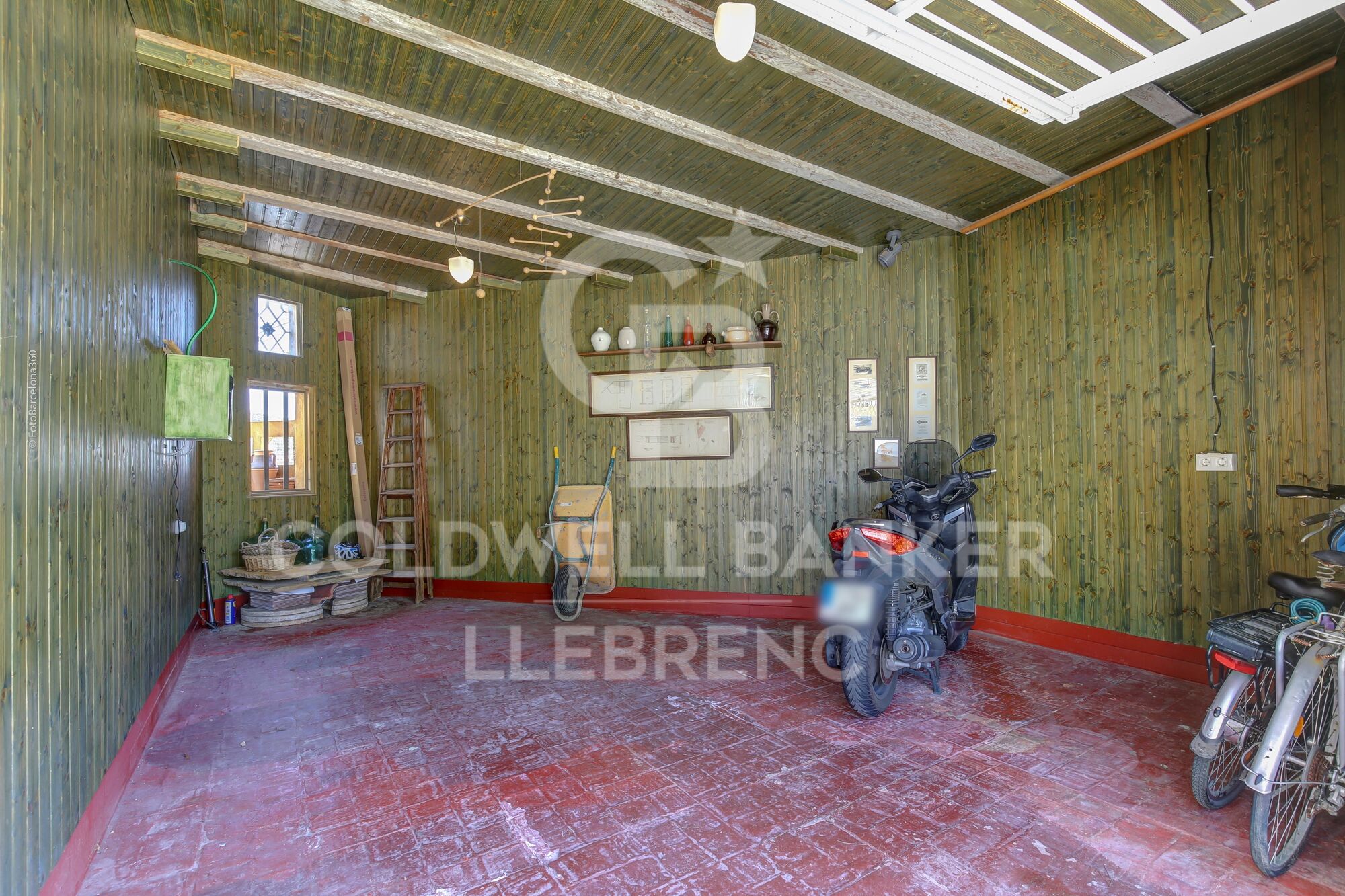 House for rent in Vallvidrera with views of Barcelona and the sea