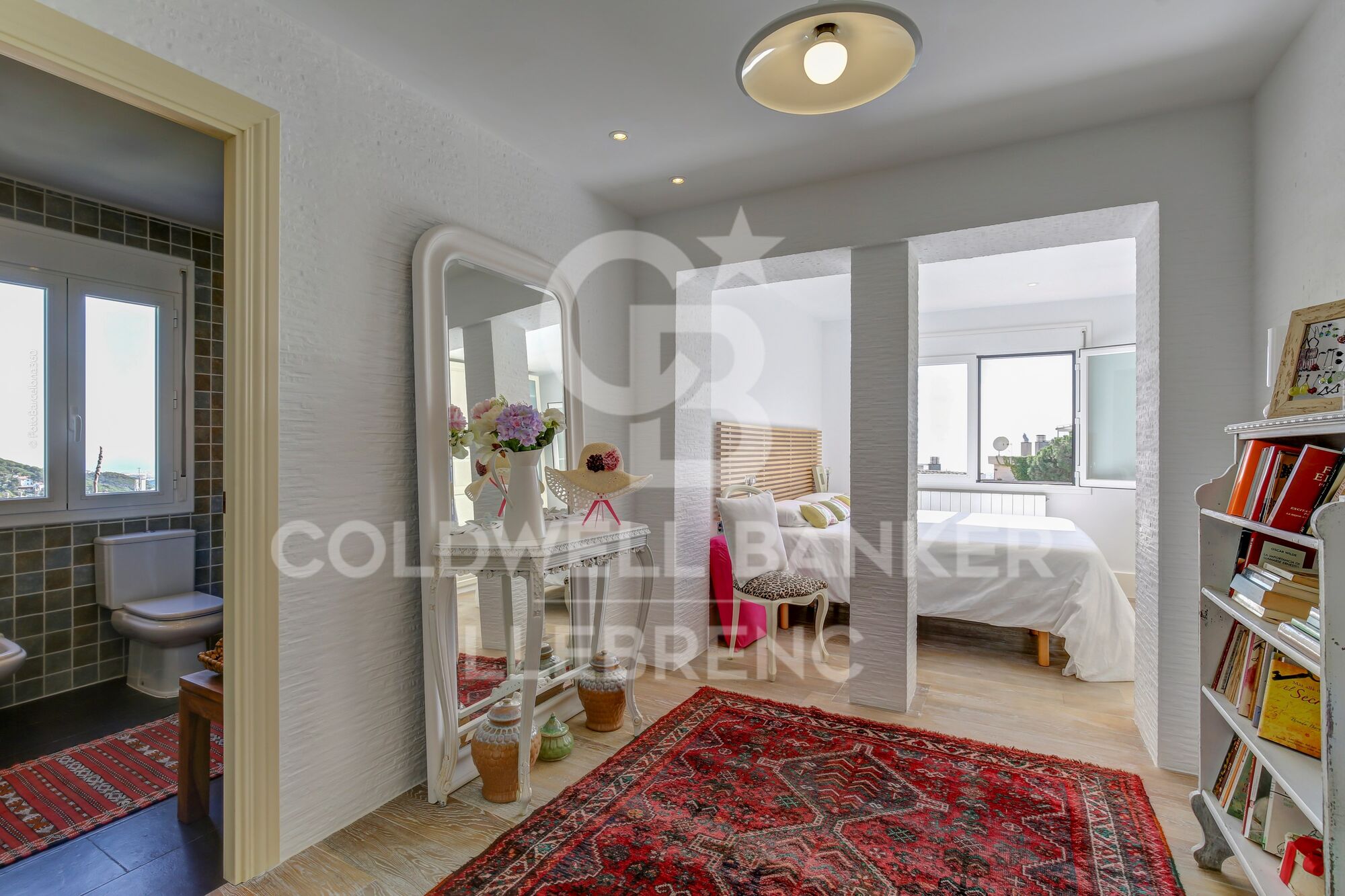 Casa en alquiler en Vallvidrera con vistas a Barcelona y al mar