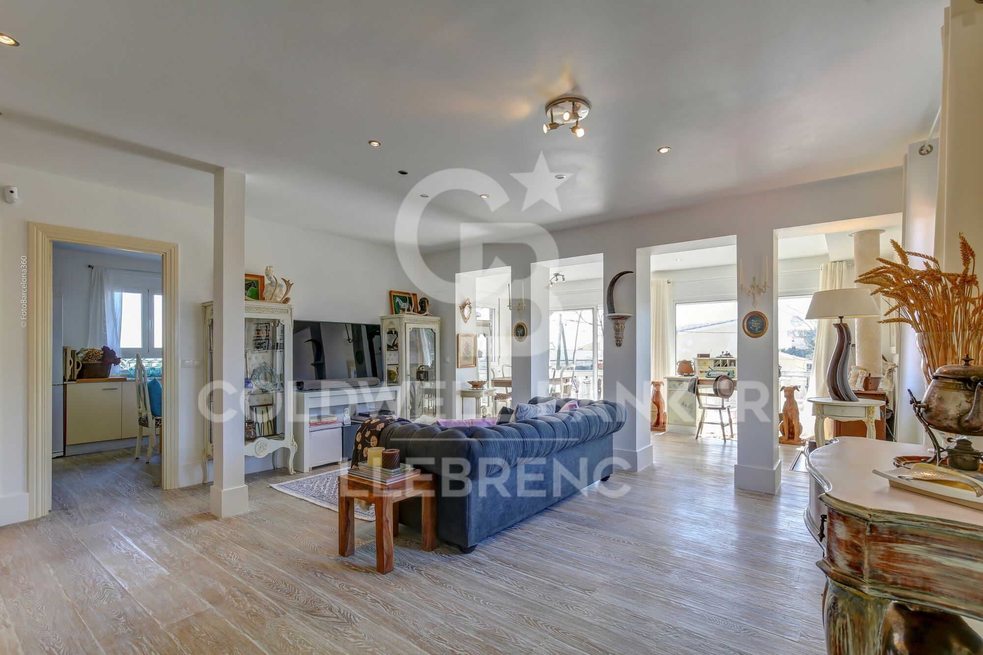 Casa en alquiler en Vallvidrera con vistas a Barcelona y al mar