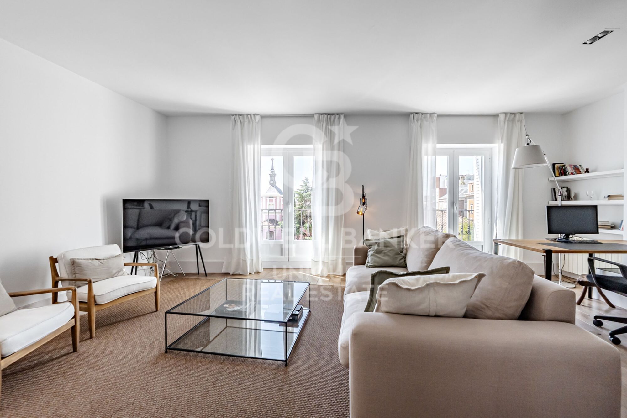 Appartement de 3 chambres avec lumière naturelle et vues dégagées à Justicia