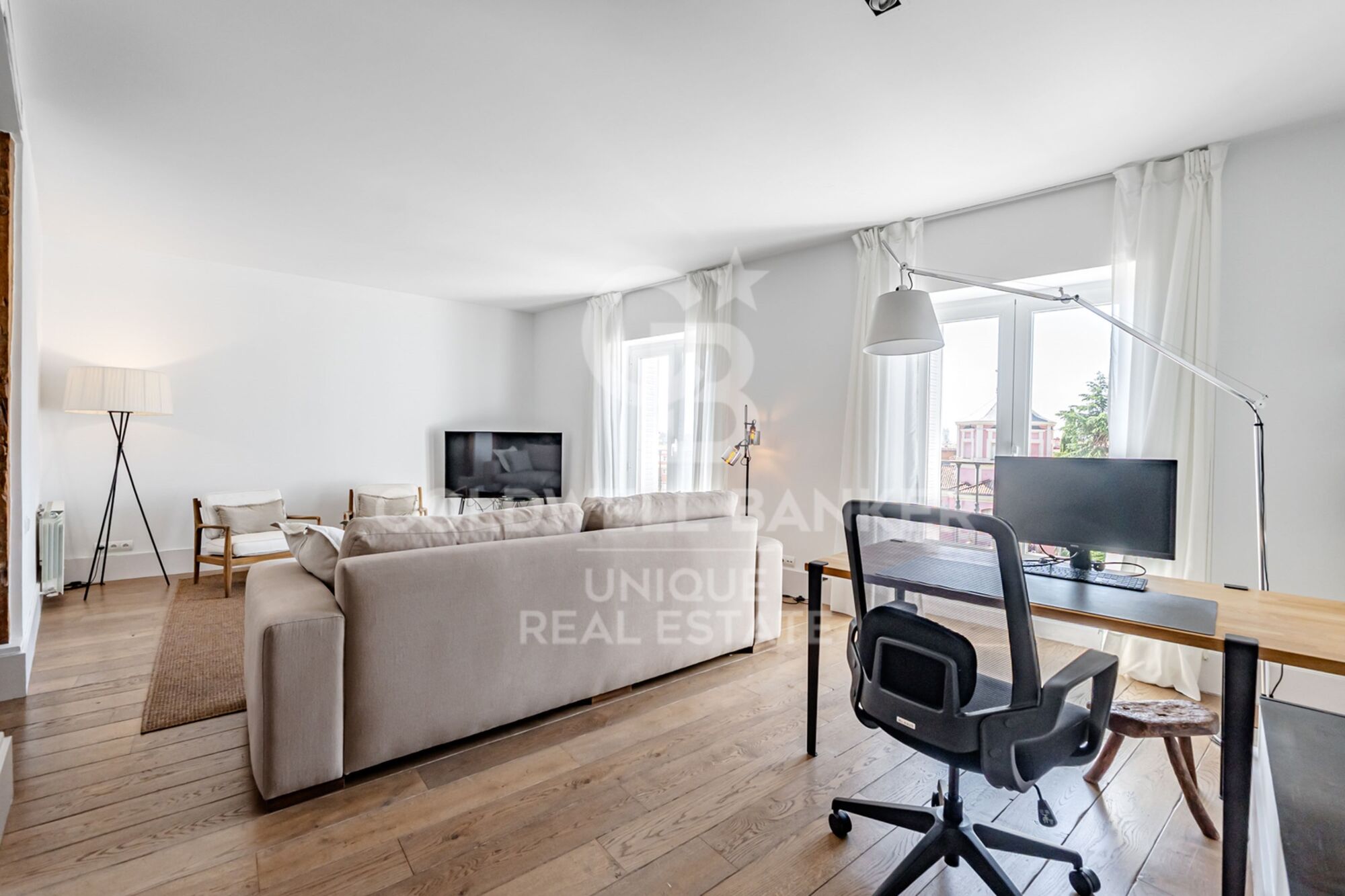 Appartement de 3 chambres avec lumière naturelle et vues dégagées à Justicia