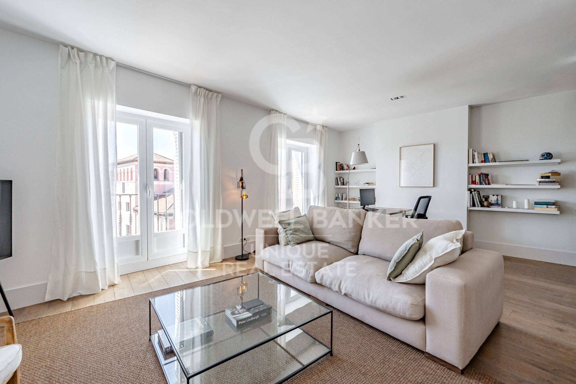 3 bedroom apartment with natural light and open views in Justicia