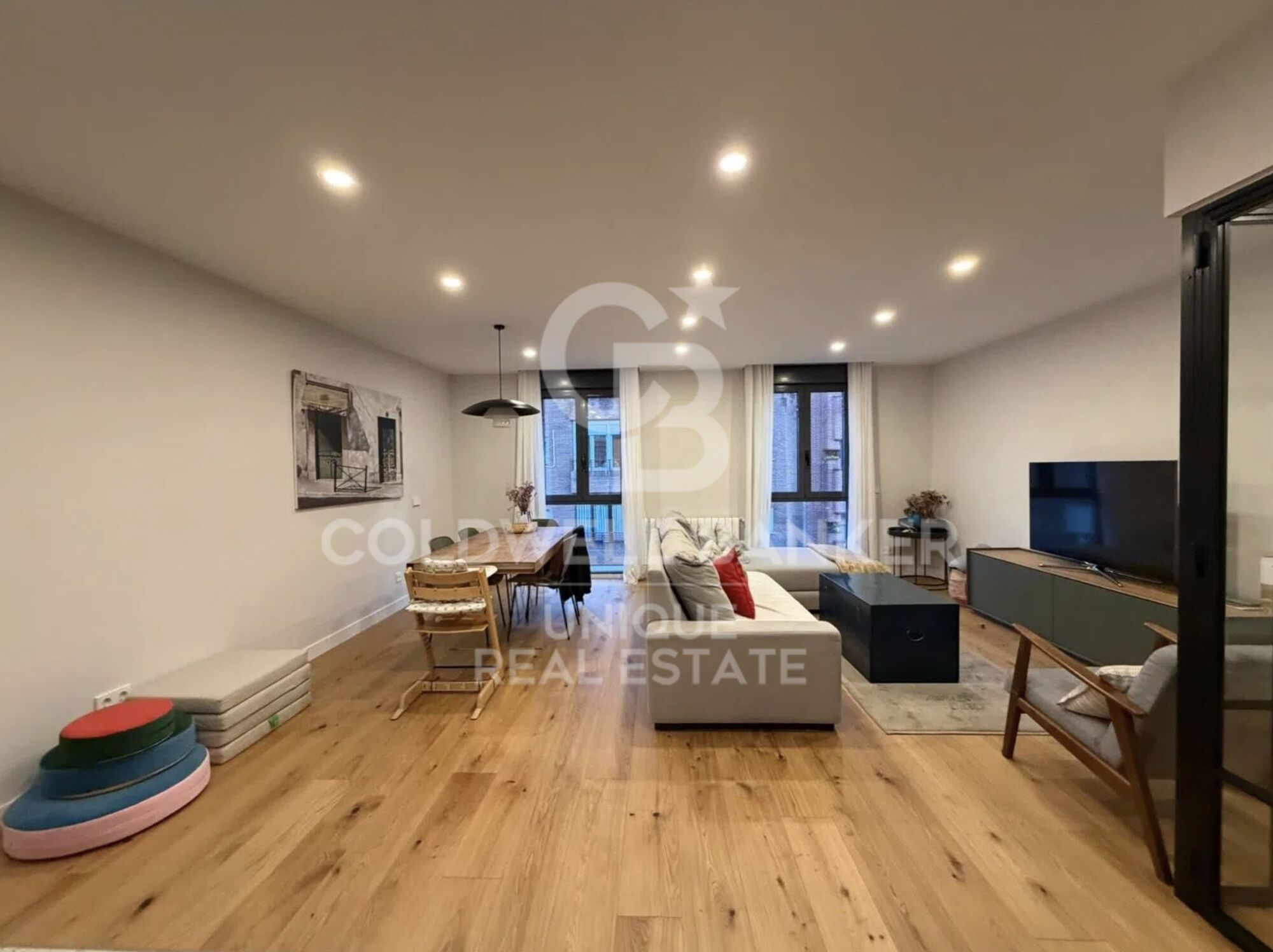 Renovated duplex with terrace, parking and storage room in Trafalgar, Madrid