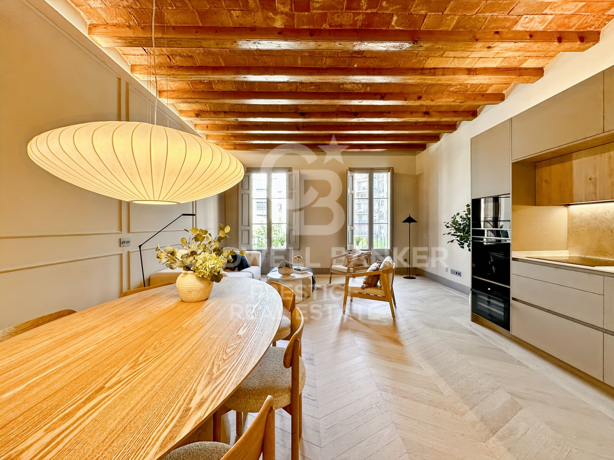 Exclusive renovated home in the heart of Eixample, next to Rambla de Catalunya