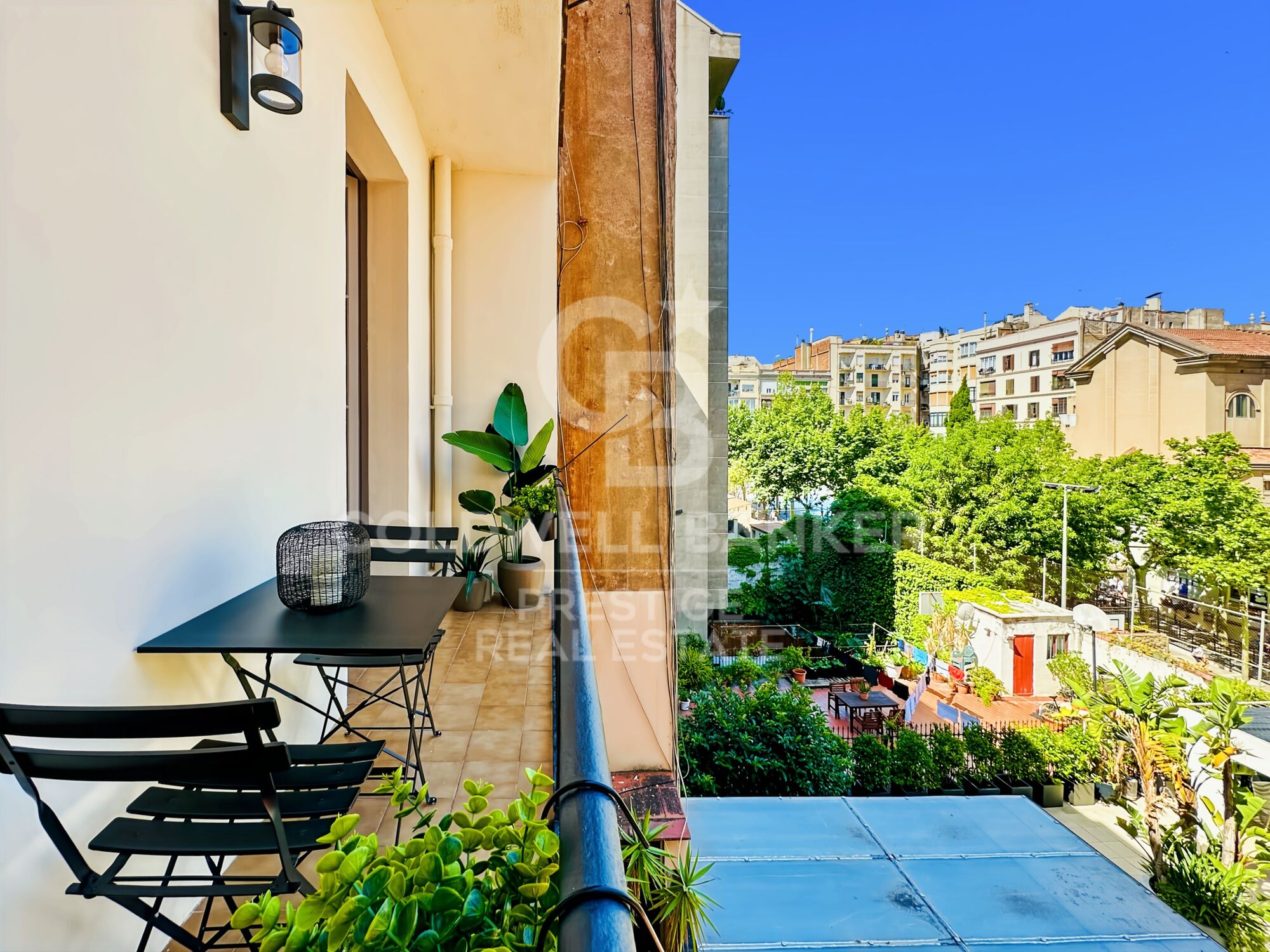 Exclusive renovated home in the heart of Eixample, next to Rambla de Catalunya