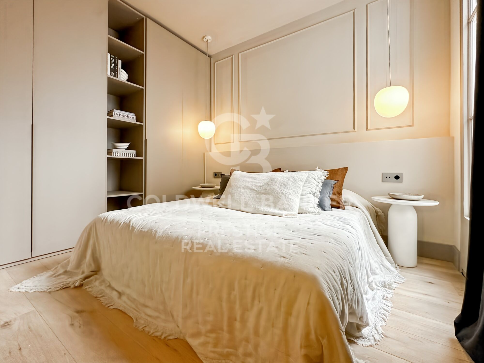 Exclusive renovated home in the heart of Eixample, next to Rambla de Catalunya