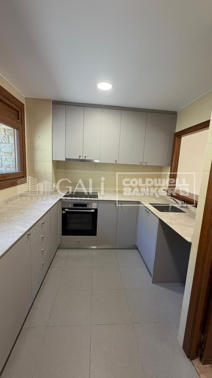 Town House 3 Bedrooms Rent Andorra la Vella