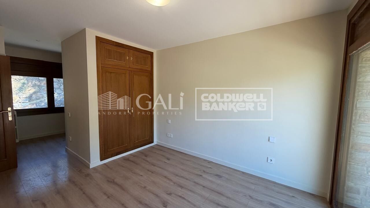 Town House 3 Bedrooms Rent Andorra la Vella