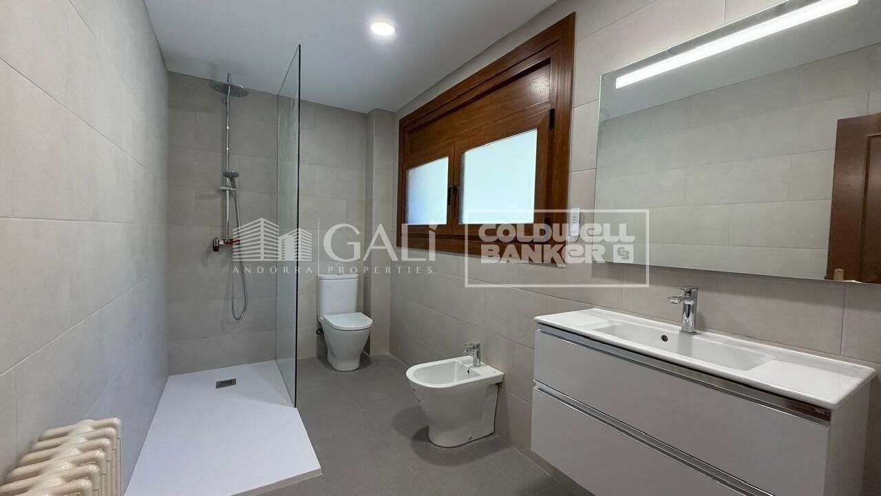 Town House 3 Bedrooms Rent Andorra la Vella