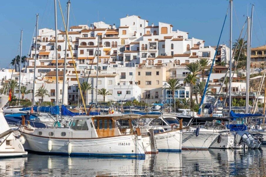 Villa Bagdad | Diseño Contemporáneo, Privacidad y Exclusividad Mediterránea