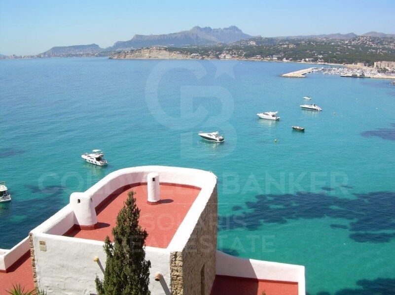 Villa Bagdad | Diseño Contemporáneo, Privacidad y Exclusividad Mediterránea