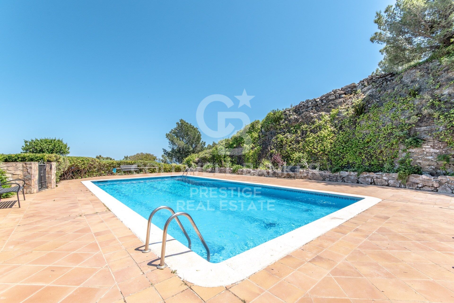 Mediterranes Reihenhaus mit Panoramablick auf das Meer und Gemeinschaftspool, Begur