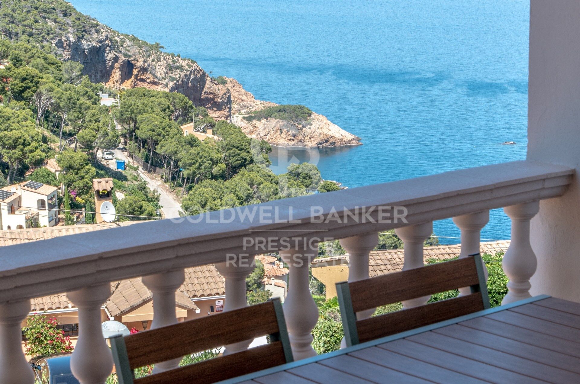 Mediterranes Reihenhaus mit Panoramablick auf das Meer und Gemeinschaftspool, Begur