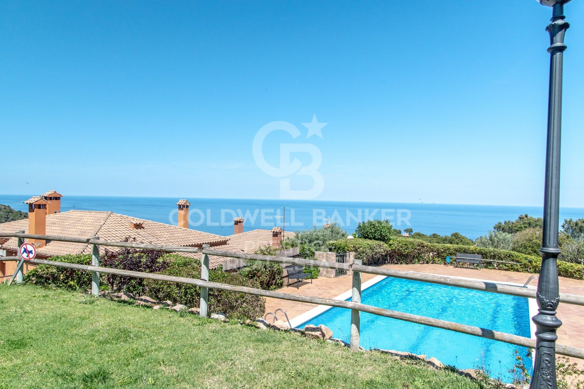 Mediterranes Reihenhaus mit Panoramablick auf das Meer und Gemeinschaftspool, Begur