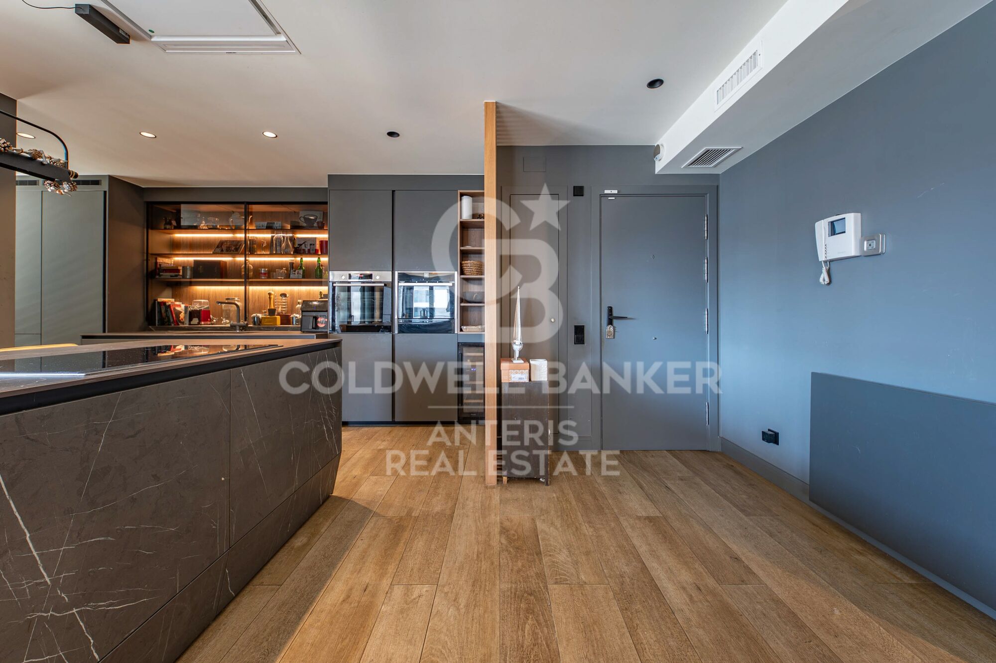 Exclusivo ático con doble terraza junto al Port de Badalona