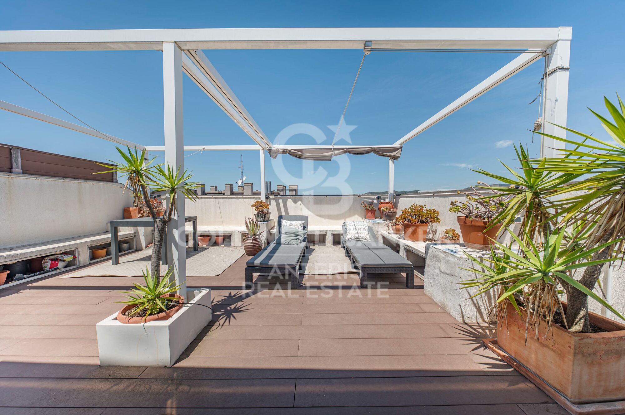 Exclusivo ático con doble terraza junto al Port de Badalona