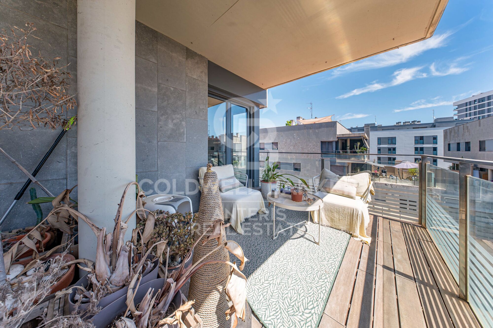 Exclusive penthouse with two terraces next to Port de Badalona