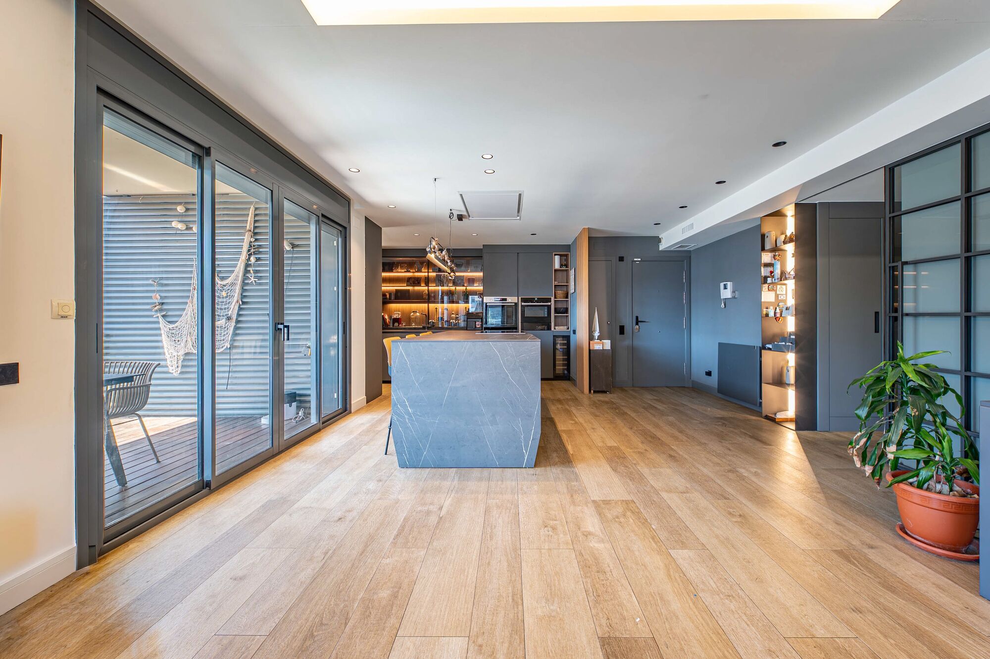Exclusivo ático con doble terraza junto al Port de Badalona