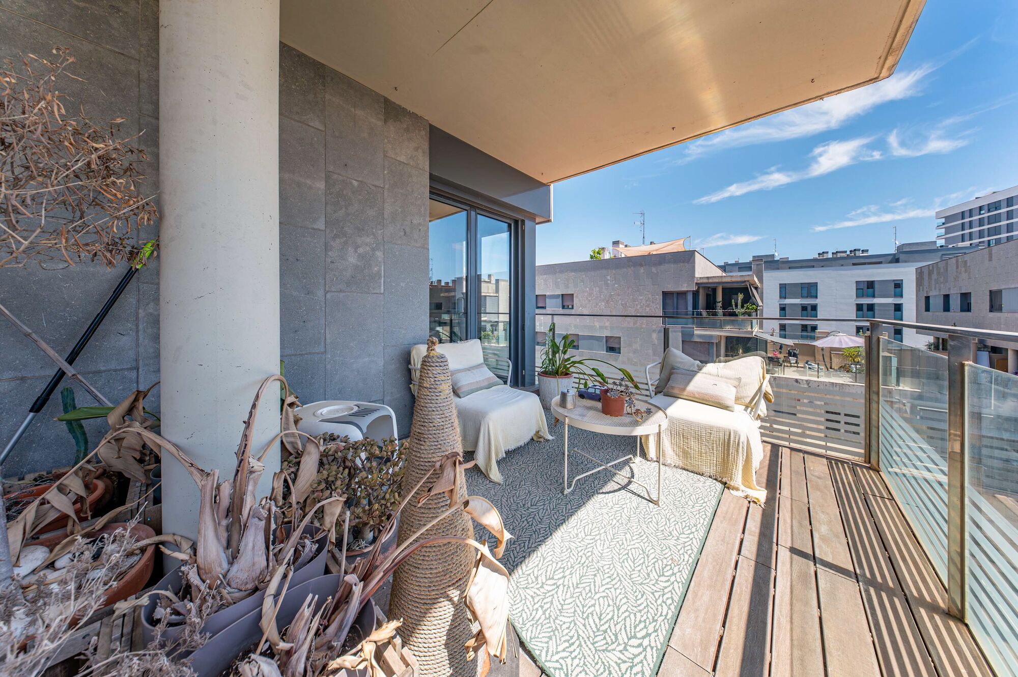 Exclusivo ático con doble terraza junto al Port de Badalona