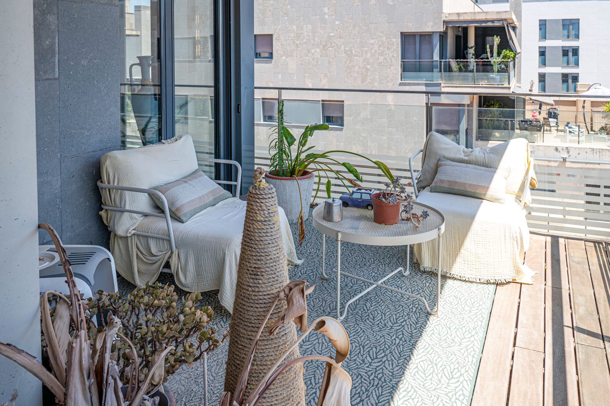 Exclusivo ático con doble terraza junto al Port de Badalona