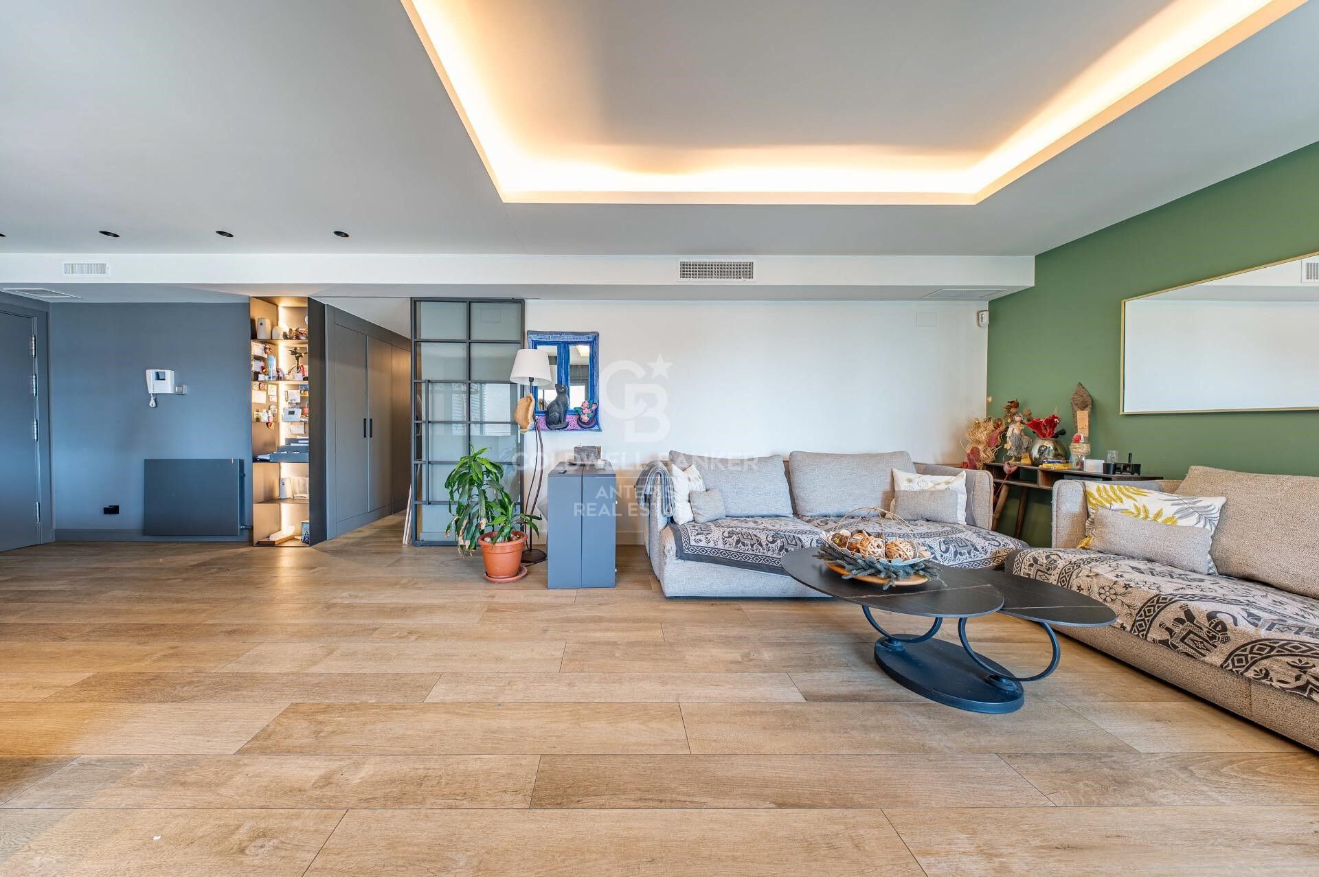 Exclusivo ático con doble terraza junto al Port de Badalona