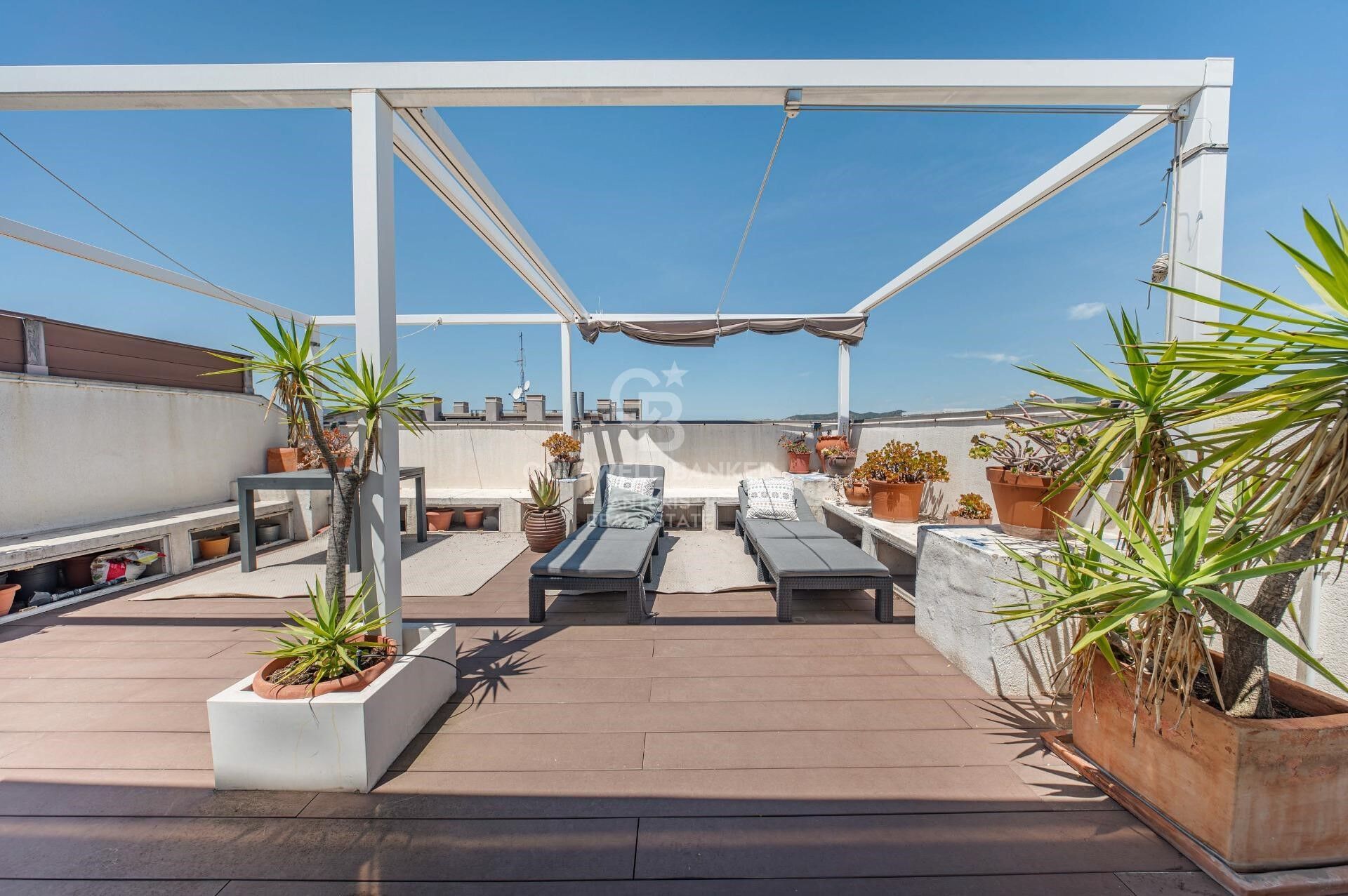 Exclusivo ático con doble terraza junto al Port de Badalona