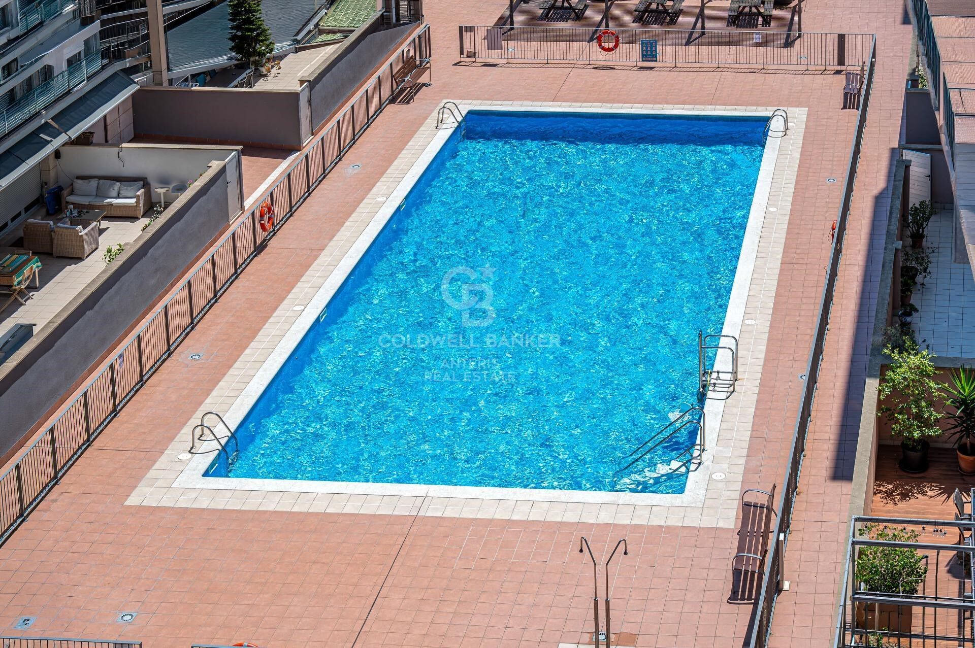 Exclusivo ático con doble terraza junto al Port de Badalona