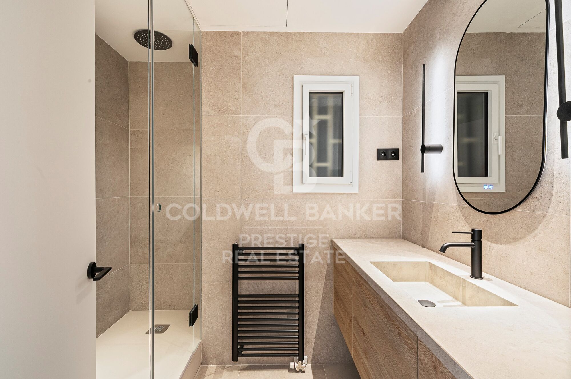 Luxury flat for sale near Francesc Macia, Barcelona