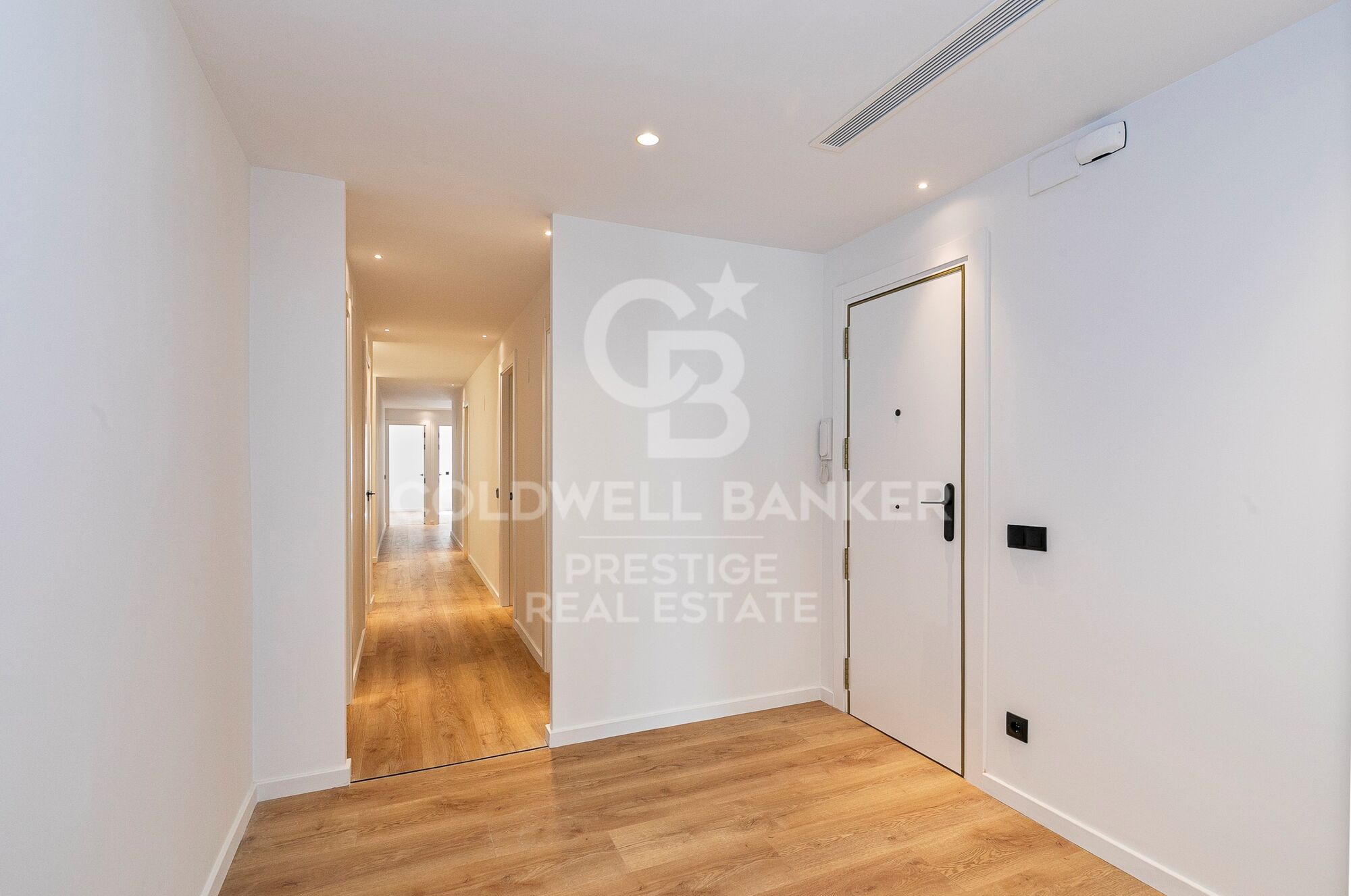 Luxury flat for sale near Francesc Macia, Barcelona