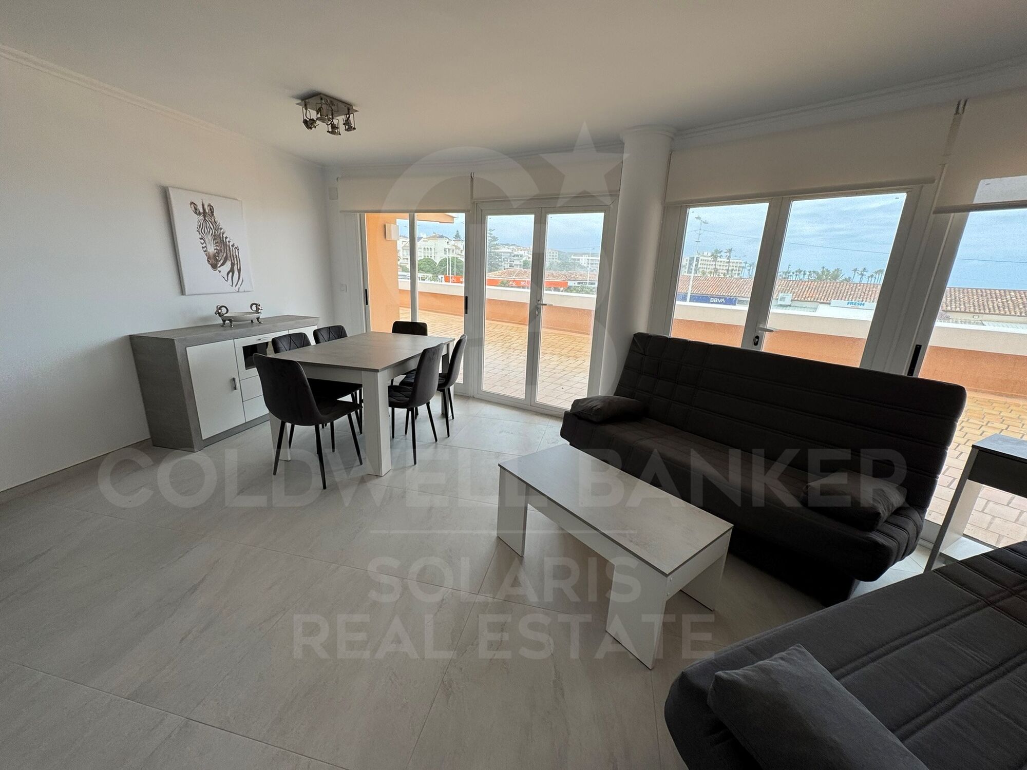 Exklusive Wohnung zur Jahresmiete an der Arenal-Frontlinie, Jávea