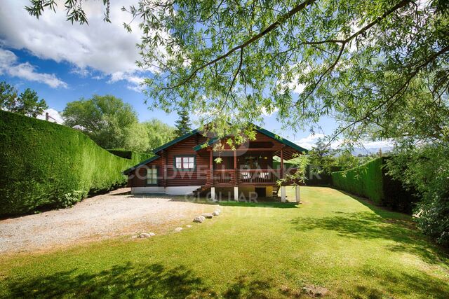 Maison exclusive avec jardin ensoleillé à Bajande