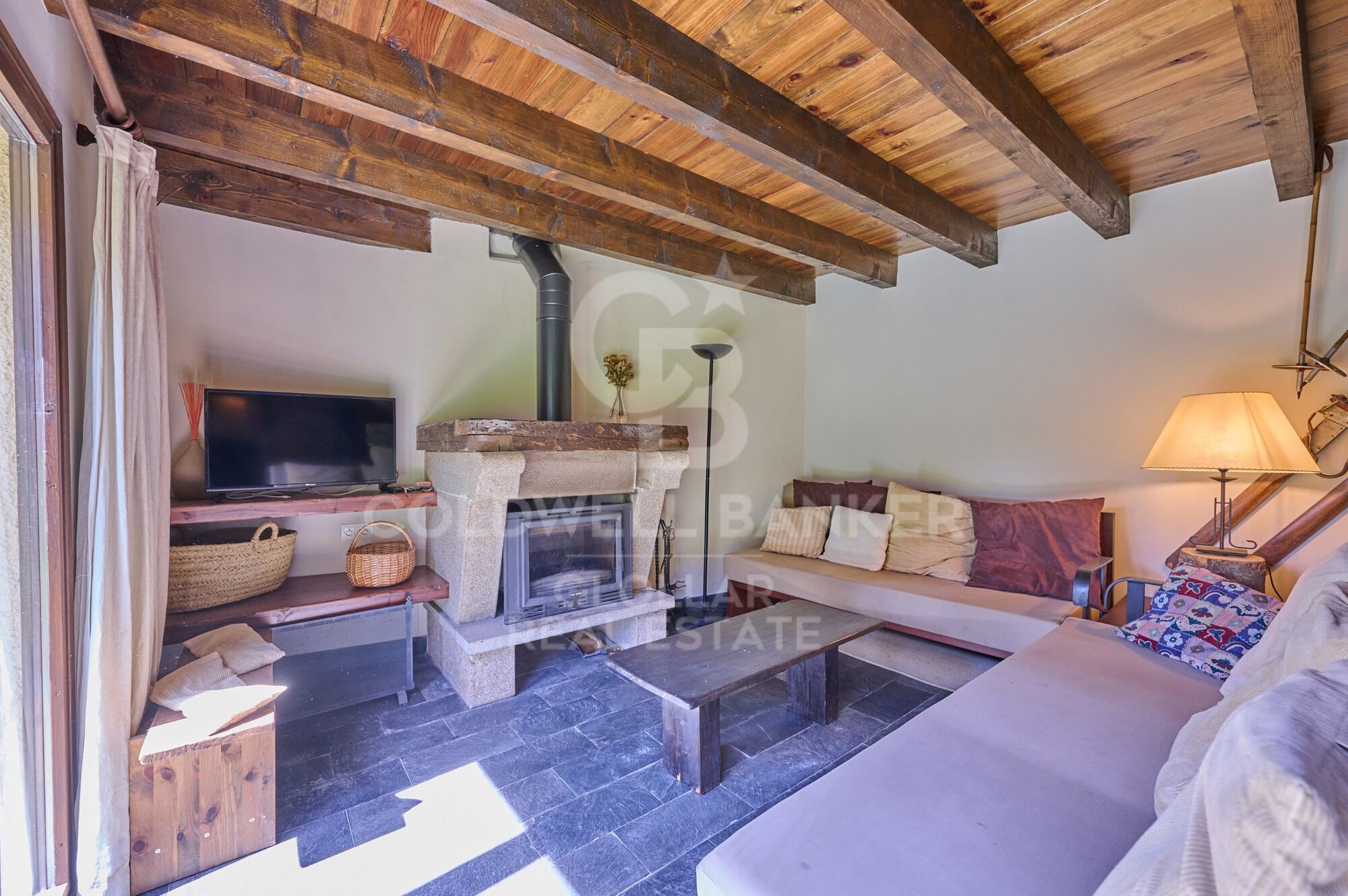 Charming renovated village house in Err