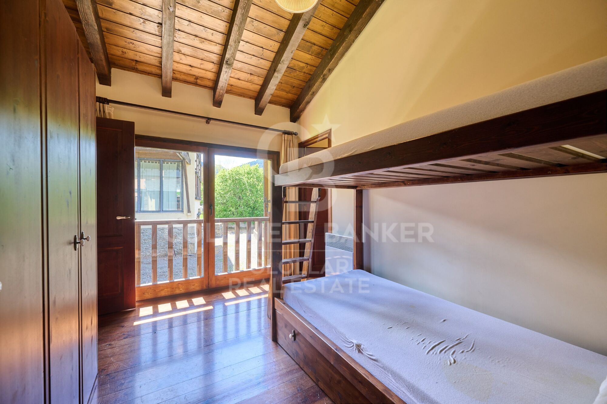 Charming renovated village house in Err