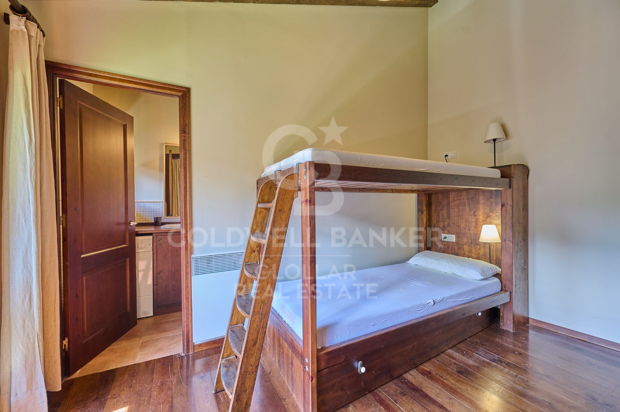 Charming renovated village house in Err