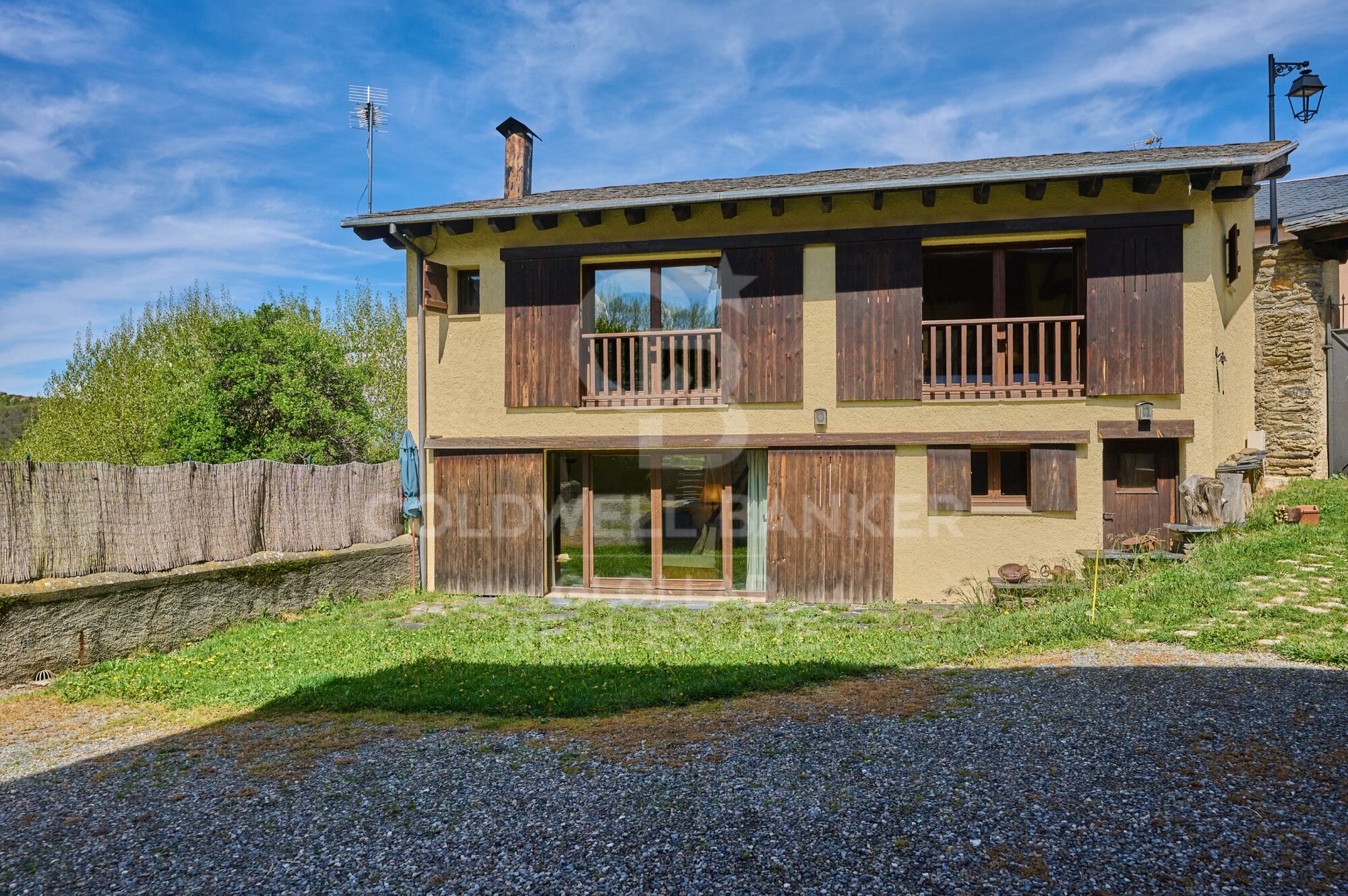 Charming renovated village house in Err