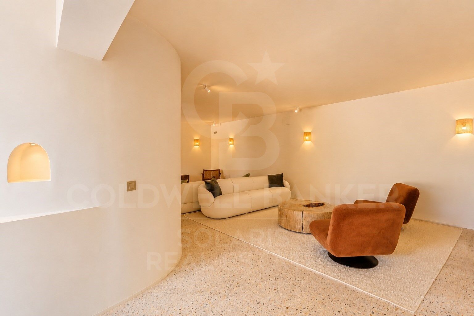 Exclusiva Villa con Vistas Panorámicas al Mar en una de las Mejores Ubicaciones de Jávea