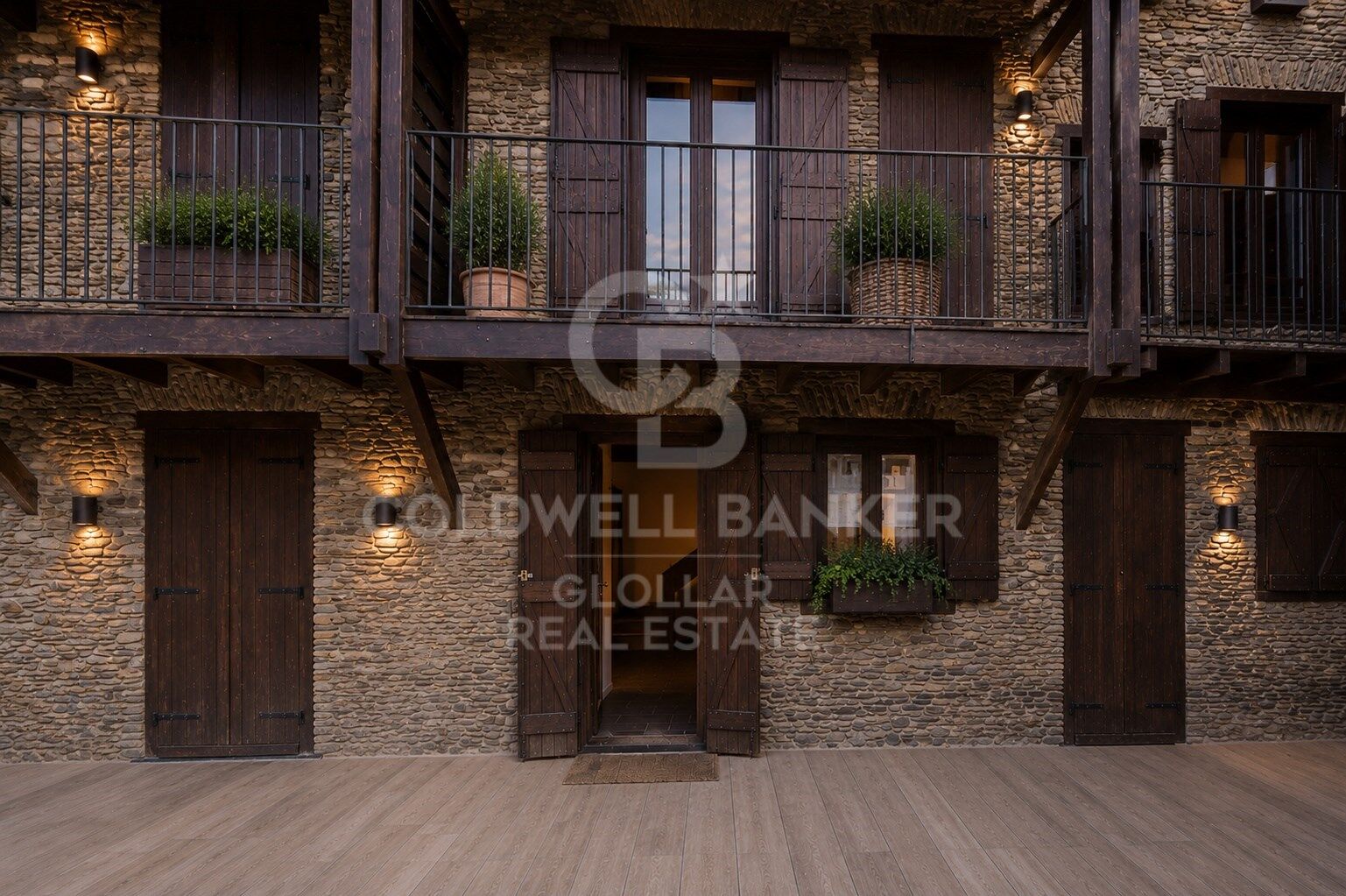 Exclusive charming semi-detached house in Valcebollère