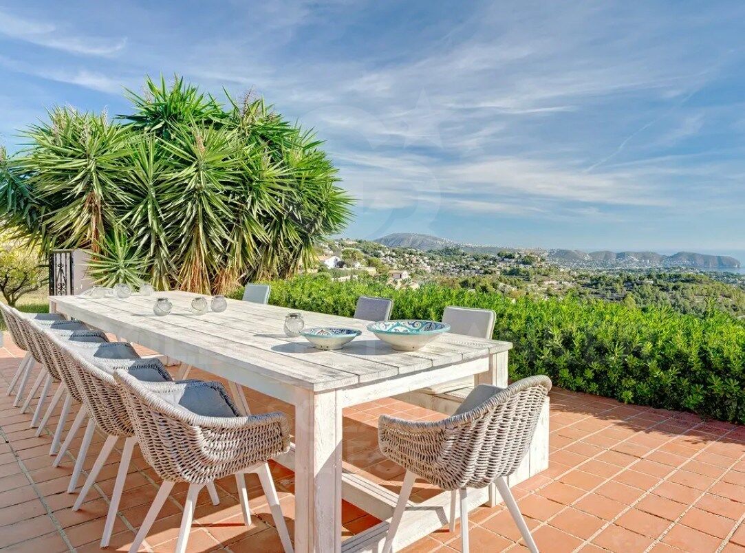Exklusive Mittelmeer-Finca im Ibiza-Stil mit Panoramablick auf das Meer in Benissa