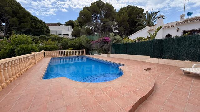 Villa 3 Schlafzimmer, 2 Stockwerke Vermietung Jávea / Xàbia