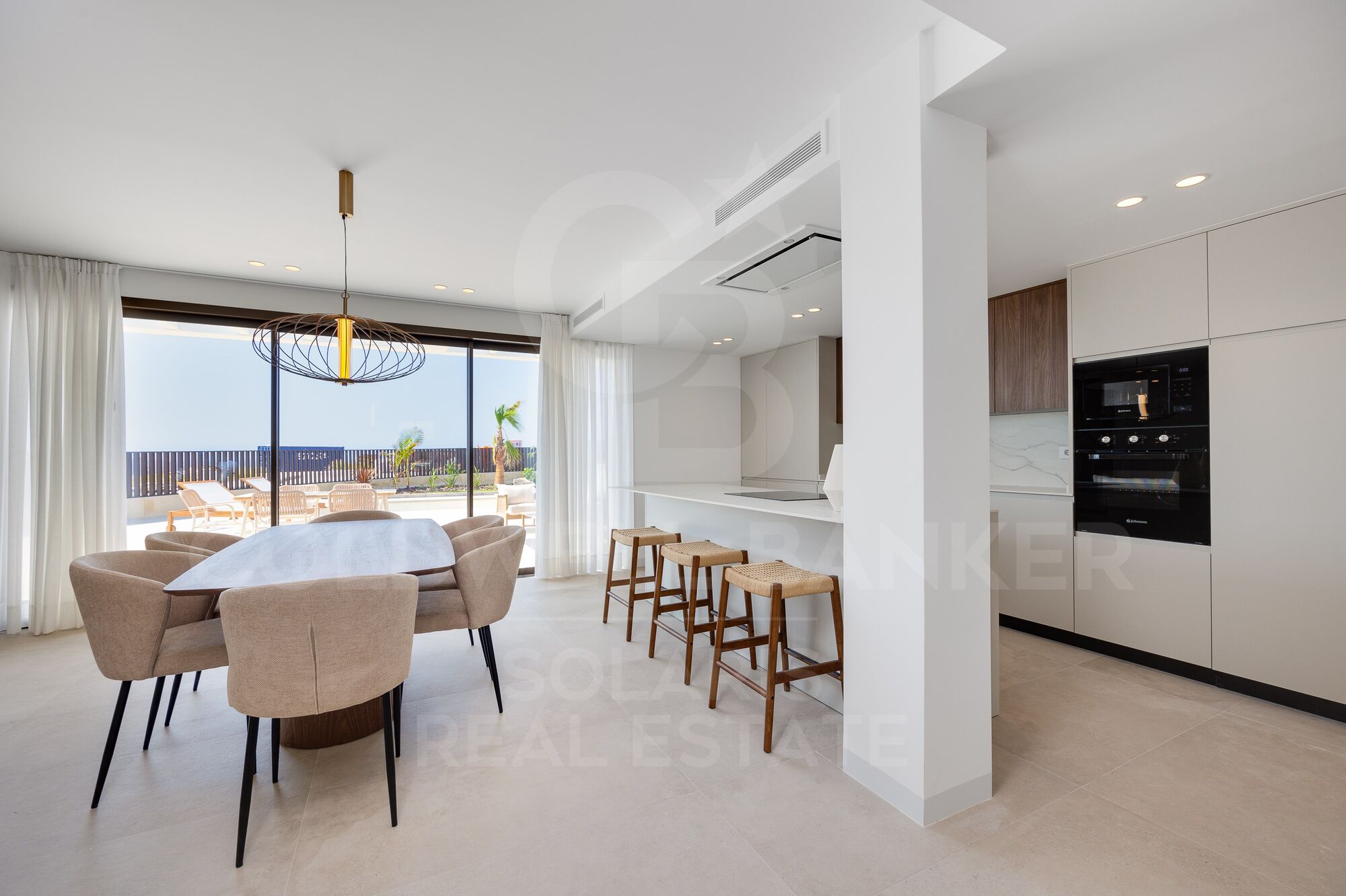 Alicante-Terrassen | Mediterrane Eleganz, zeitgenössisches Design und absolute Privatsphäre