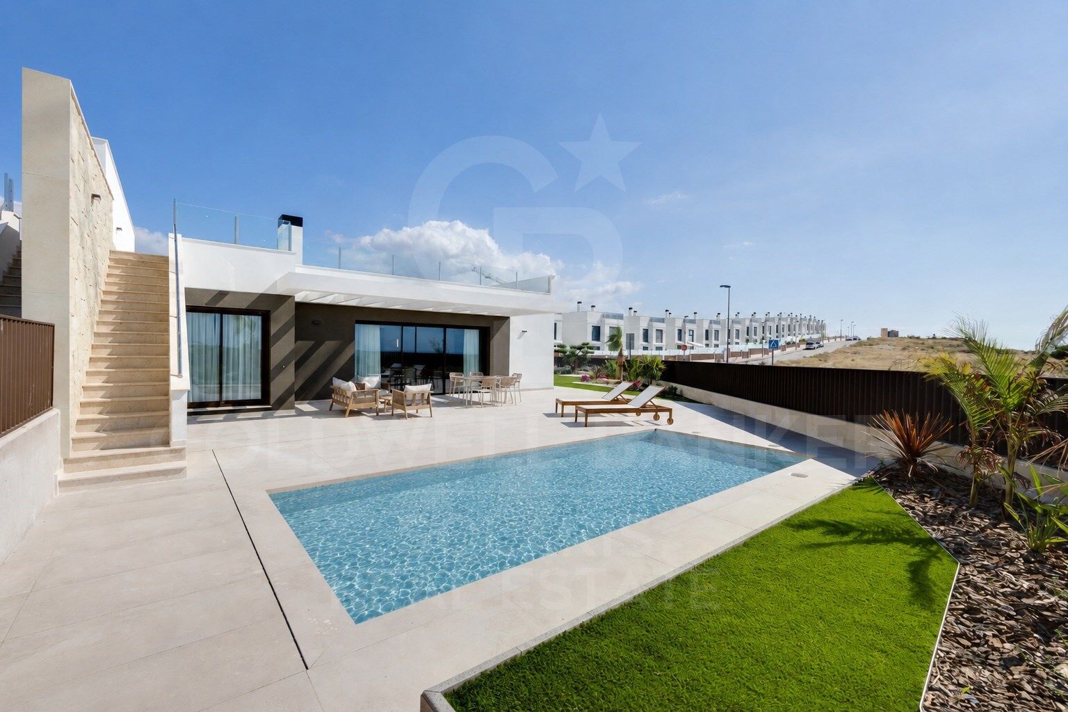 Alicante-Terrassen | Mediterrane Eleganz, zeitgenössisches Design und absolute Privatsphäre