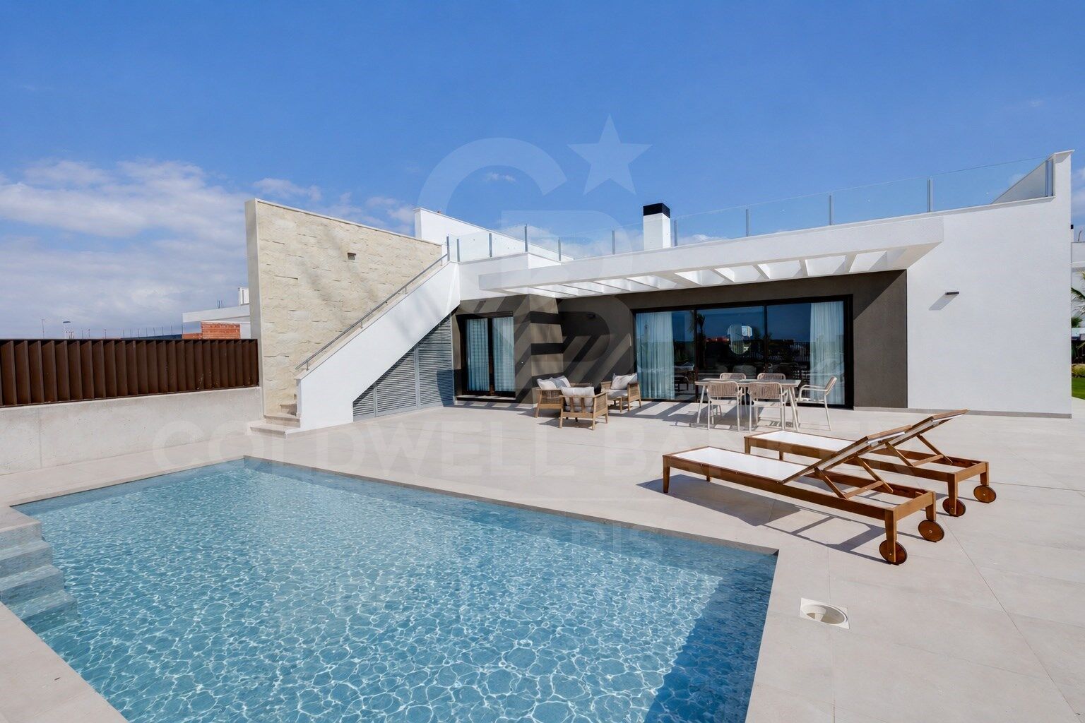 Alicante-Terrassen | Mediterrane Eleganz, zeitgenössisches Design und absolute Privatsphäre