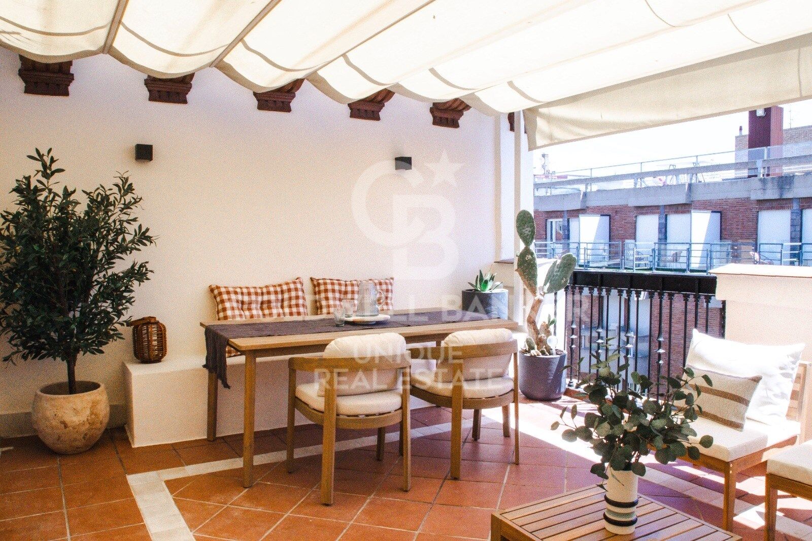 Penthouse à Goya avec terrasse privée