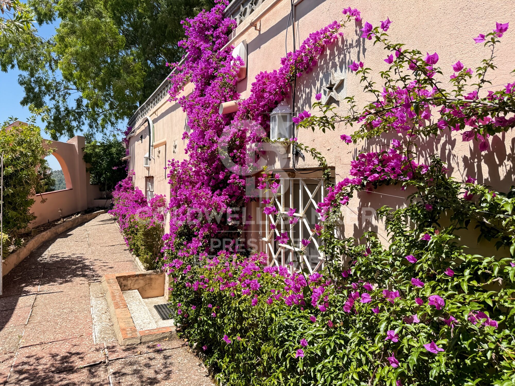 Villa señorial con gran parcela junto a Barcelona